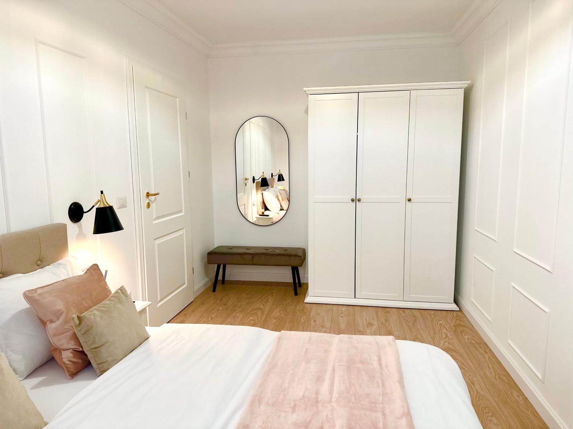Central Spacious Apartment With Balcony - Alba Carolina Alba Iulia Esterno foto