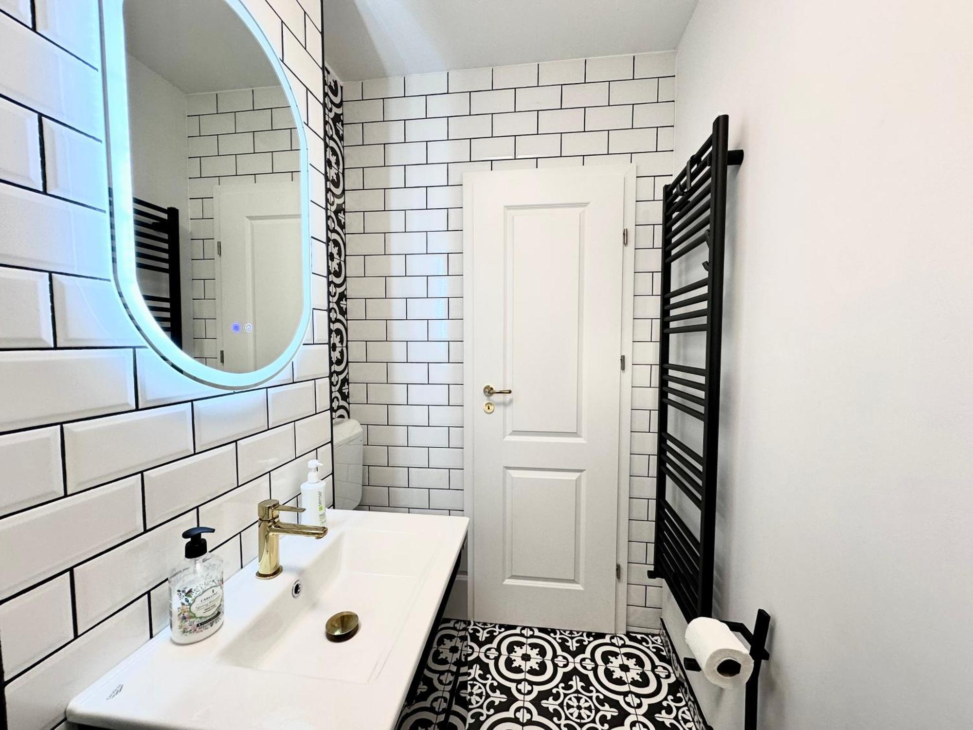 Central Spacious Apartment With Balcony - Alba Carolina Alba Iulia Esterno foto